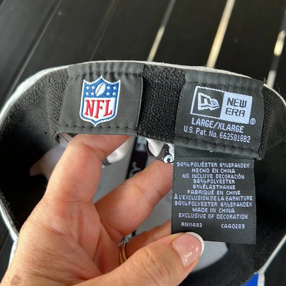Men's New Era Gray Buffalo Bills 2020 NFL Sideline Official 39THIRTY Flex Hat - Picture 8 of 9